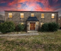 Building Photo - 304 Quachita Trail