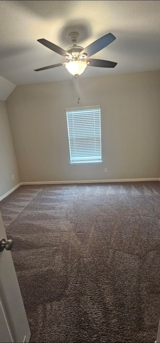 Building Photo - 2907 Velda May Dr