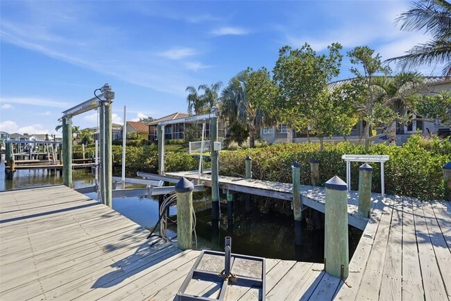 Building Photo - 909 Allegro Ln