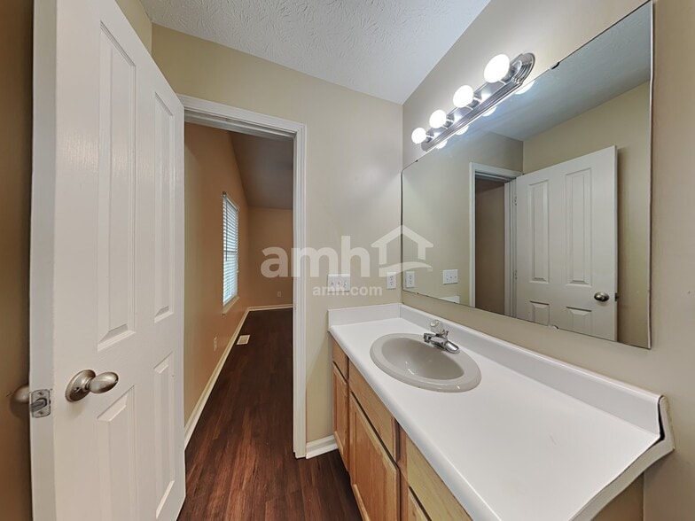 Building Photo - 136 Brooks Bnd