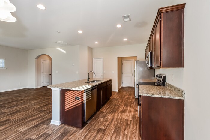 Building Photo - 316 Beacon Field Rd