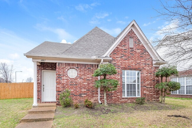 Building Photo - 6887 Seaside Dr