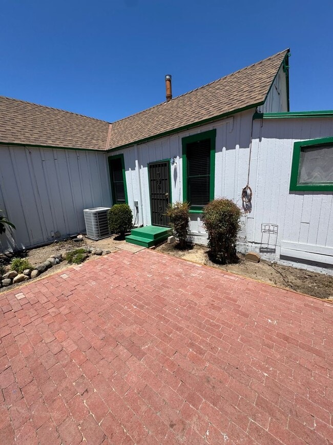 Building Photo - Charming 2-Bedroom Home in the Heart of Or...