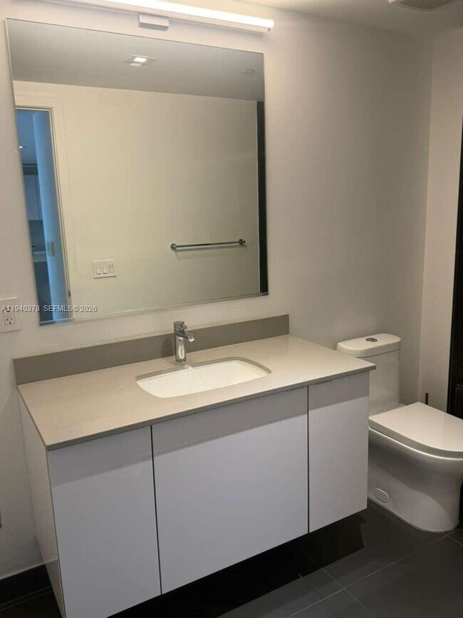 Building Photo - 1600 NE 1st Ave