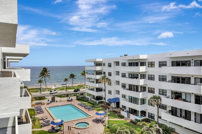 Building Photo - 330 Ave