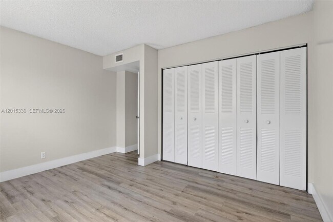 Building Photo - 4409 Treehouse Ln
