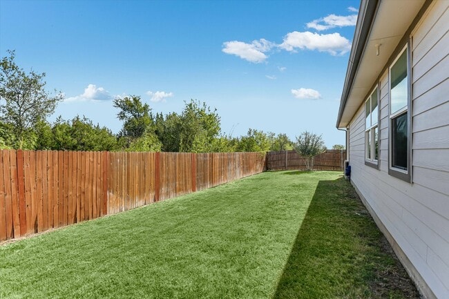 Building Photo - 14409 Cantarra Dr