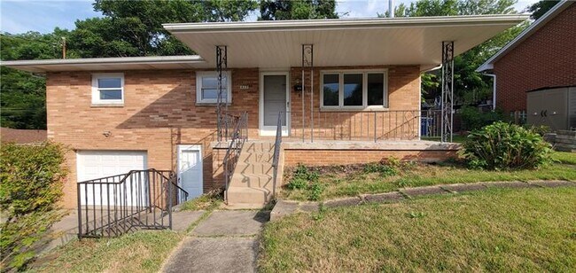 Building Photo - 419 Canyon Dr