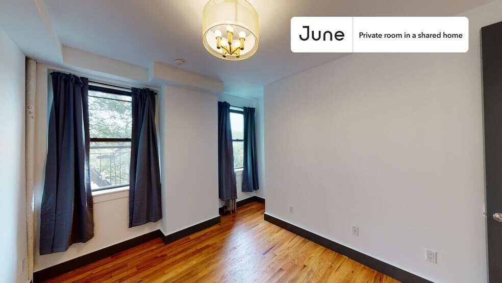 Building Photo - Room in Shared 5 bed/2 bath home