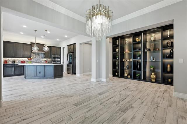 Building Photo - 8509 Cocobolo Dr