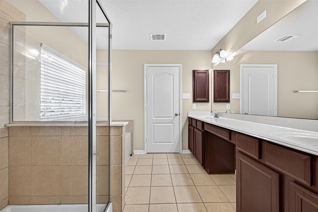 Building Photo - 9106 Fuqua Breeze Dr