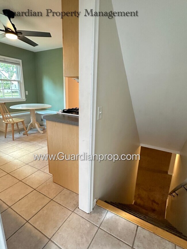 Building Photo - Richfield Single Family Home, Fenced Yard,...
