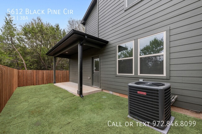 Building Photo - 5612 Black Pine Cir