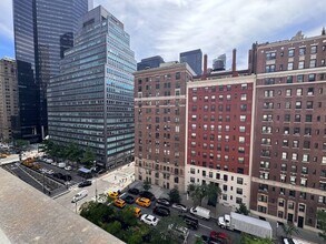 Building Photo - 80 Park Ave