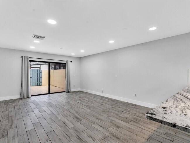 Building Photo - 9095 SW 21st Ct