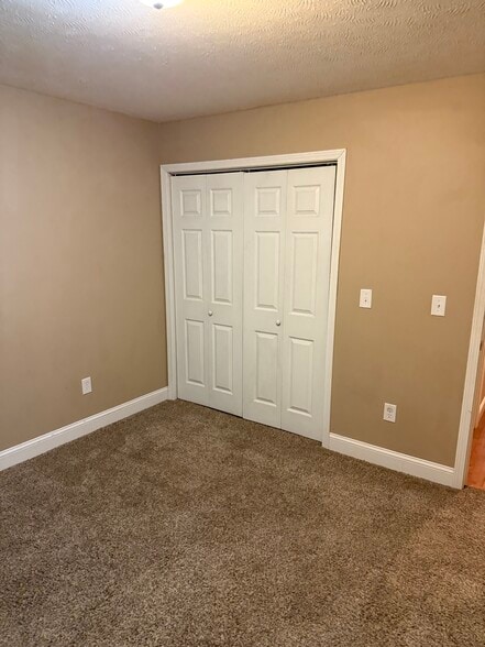 Closet - 1824 7th Ave