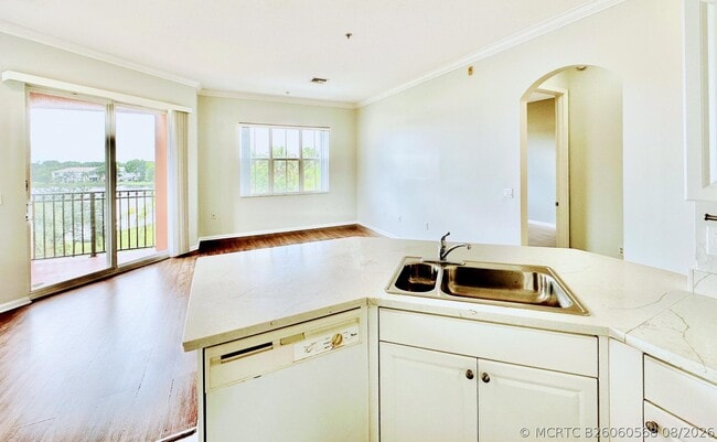 Building Photo - 4600 SW 160th Ave
