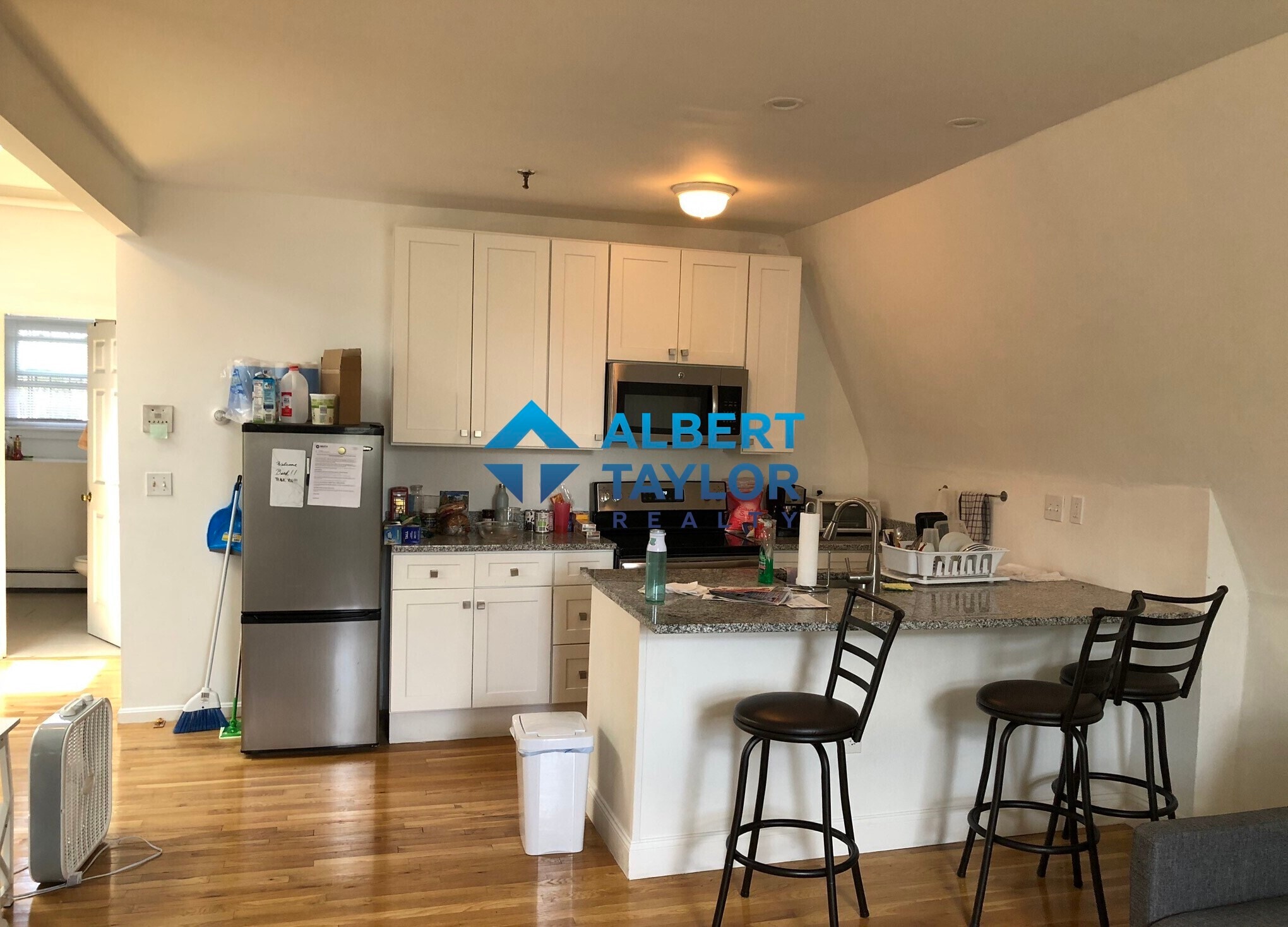 Building Photo - 176 Northampton St