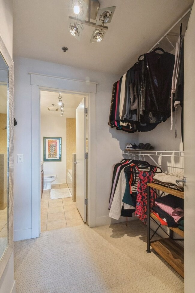 Building Photo - 888 S Michigan Ave