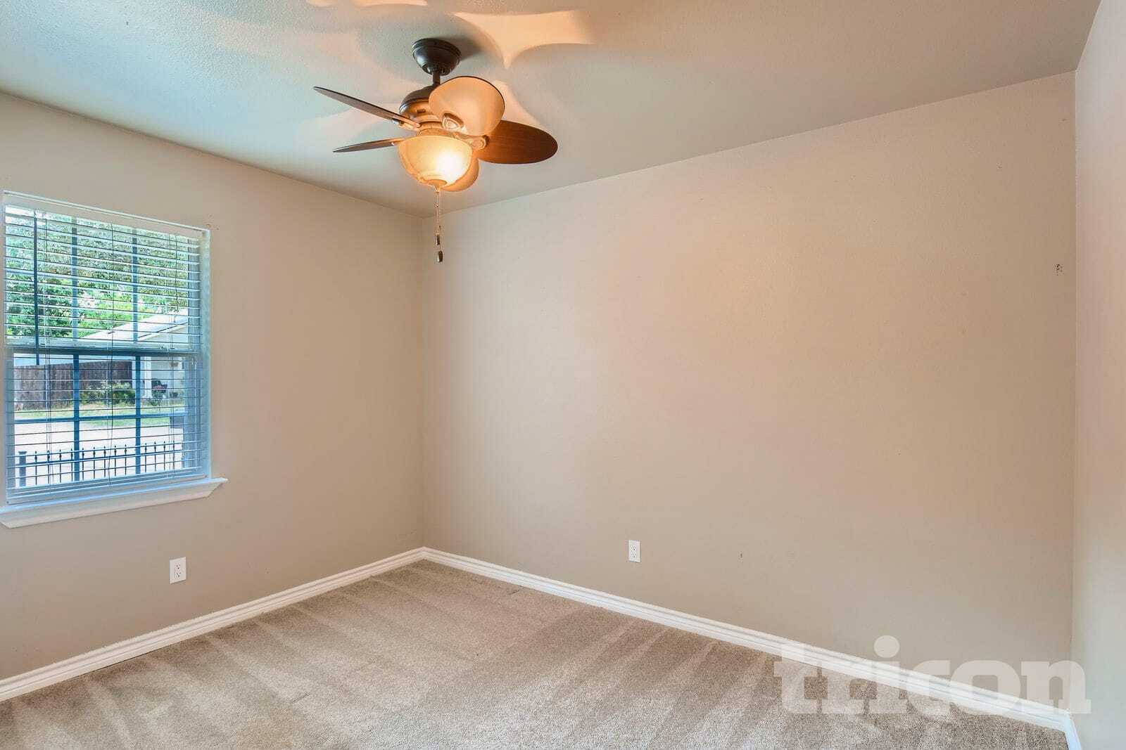 Building Photo - 901 Anthony St