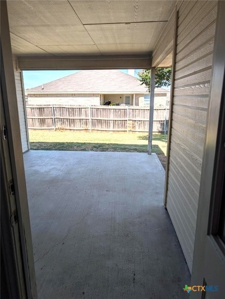 Building Photo - 3909 Bolivar Dr