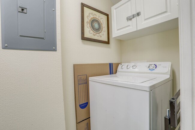 Building Photo - 510 Captiva Dr
