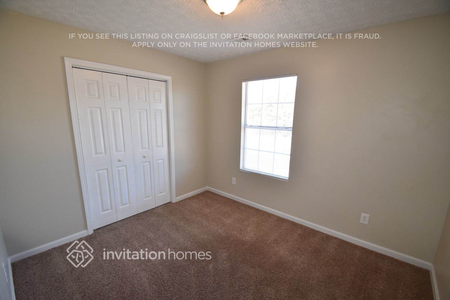 Building Photo - 727 Trickle Ln