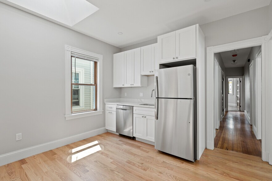 Building Photo - 19 Taft St