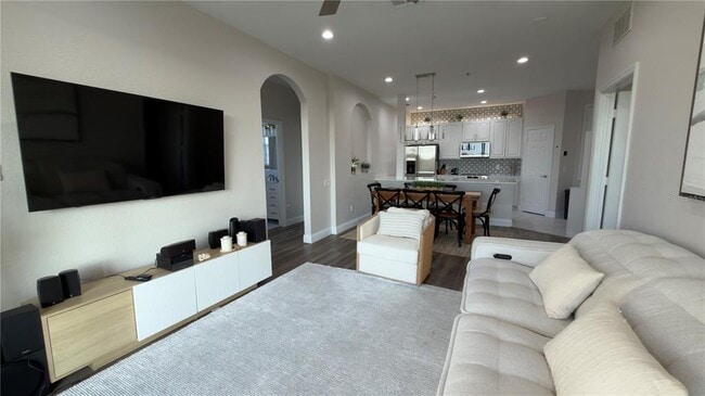 Building Photo - 6466 Cava Alta Dr