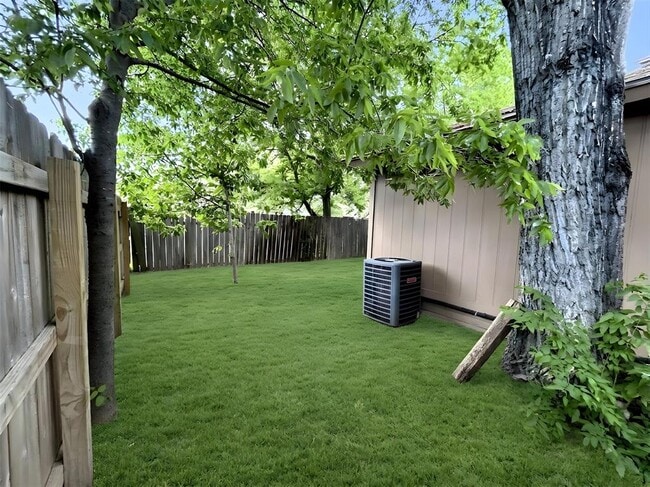 Building Photo - 7600 St Amant Pl