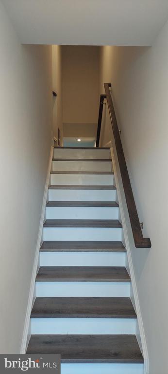 Building Photo - 5970 Fallfish Ct