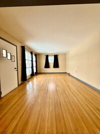 Building Photo - Spacious 3-Bedroom Home for Lease – Prime ...