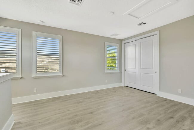 Building Photo - 11953 SW Vano Wy