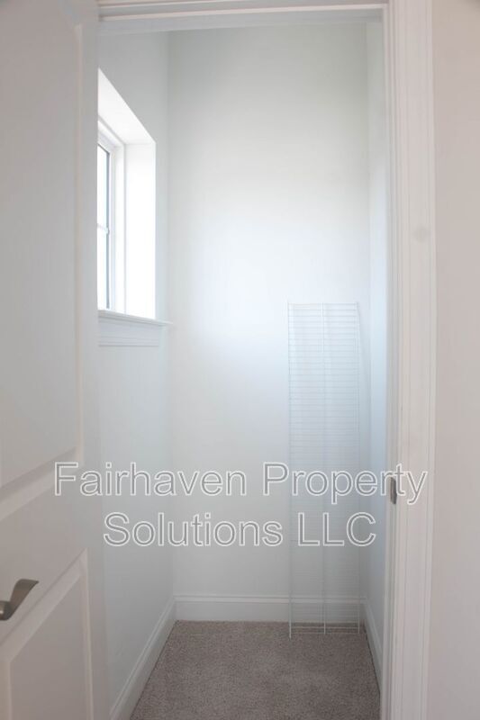 Building Photo - 1978 Mitchell Ave