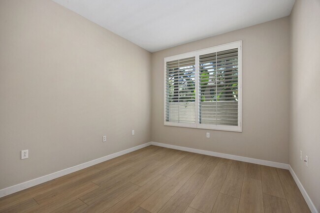 Building Photo - 12810 Via Nieve