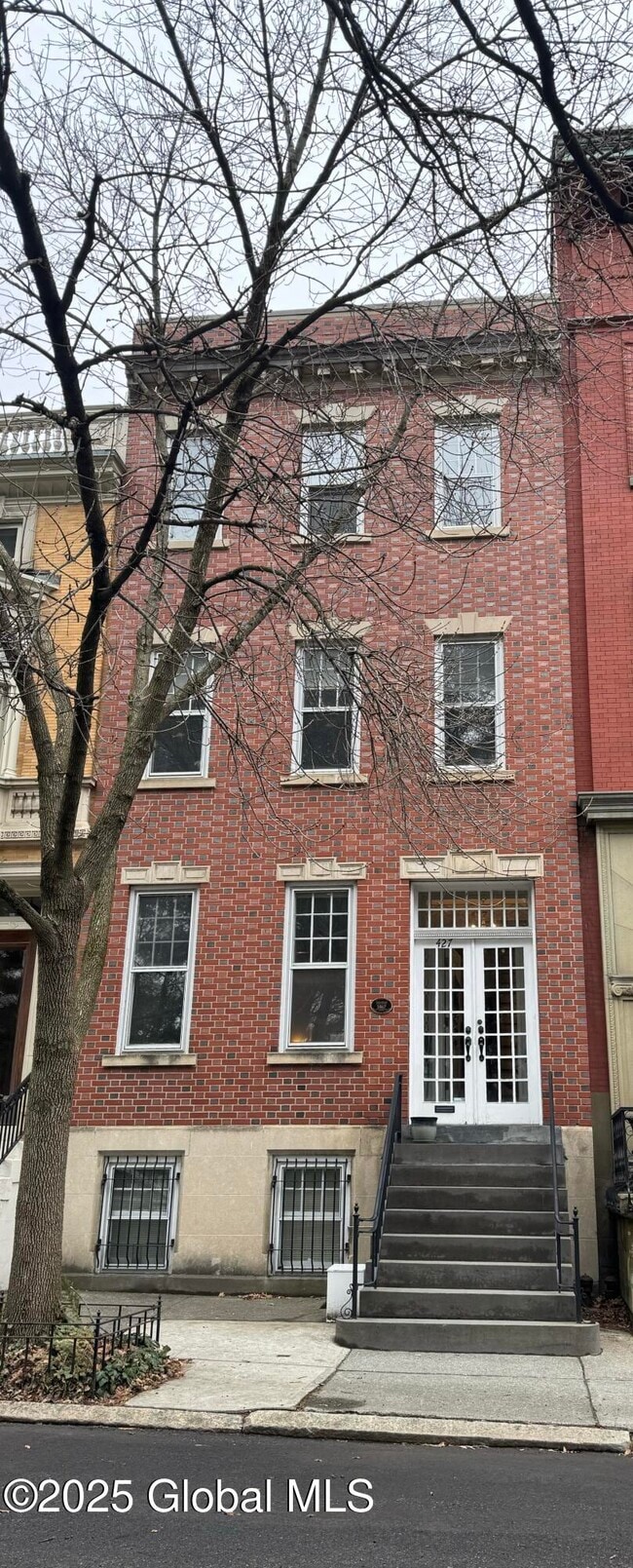 Primary Photo - 427 State St