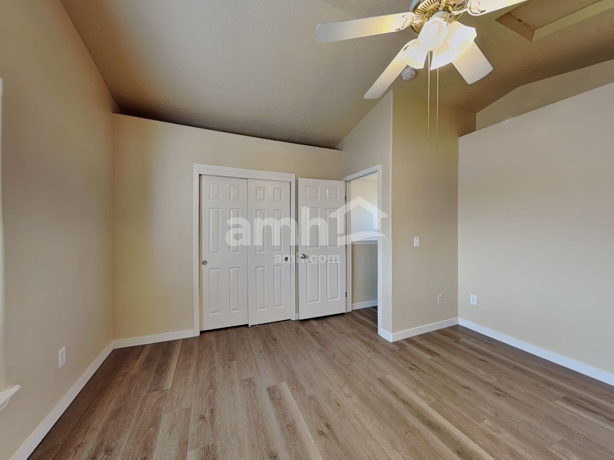 Building Photo - 19782 Amherst Ave