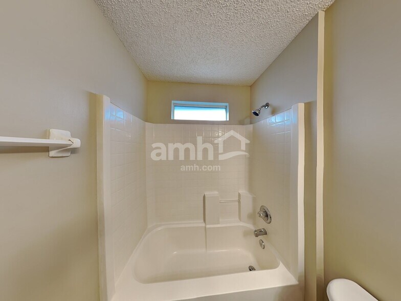 Building Photo - 2708 Secret Harbor Dr