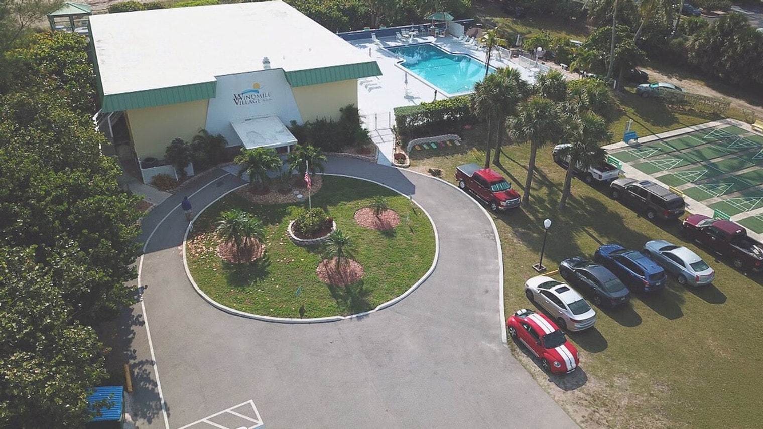 Building Photo - 10851 S Ocean Dr