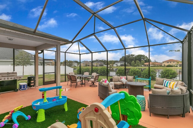 Building Photo - 258 Heritage Oaks Dr