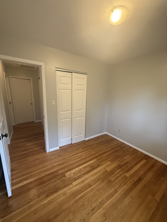Building Photo - 5099 Wyandot Pl