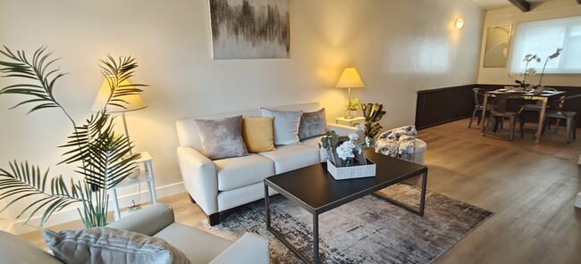 Building Photo - 2704 W Century Blvd