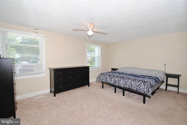 Building Photo - 637 Whittier Pkwy