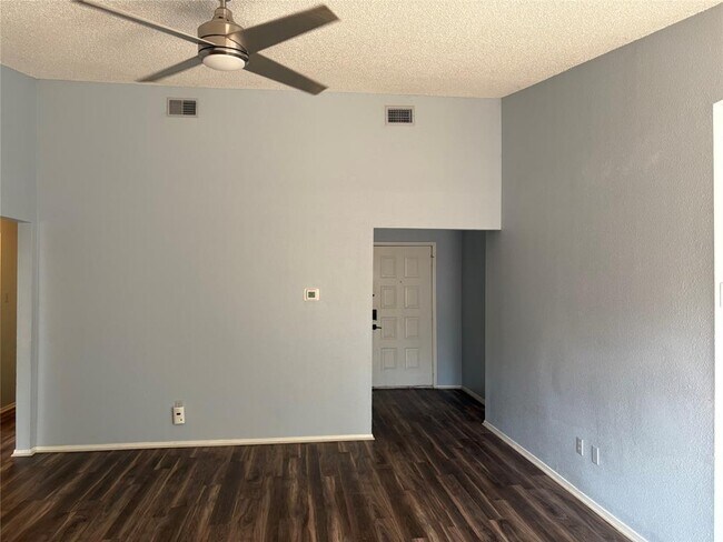 Building Photo - 12229 Mosley Ln