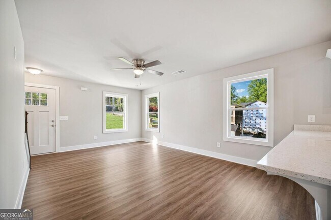 Building Photo - 6405 Crystal Cove Trail