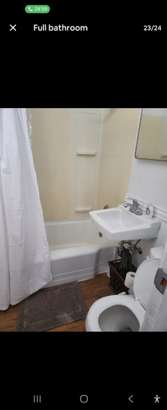 Building Photo - 102 Warren St