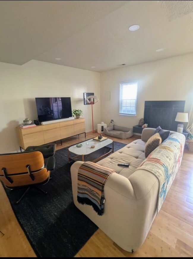 Building Photo - 2388 Branleigh Park Ct