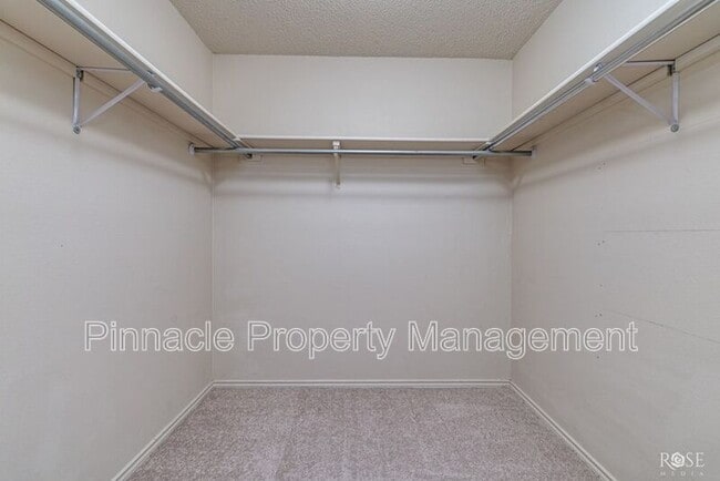 Building Photo - 1229 Elmo Ln