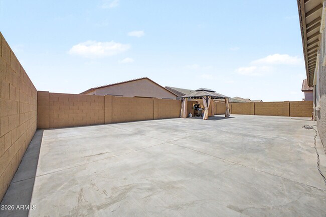 Building Photo - 9623 W Flower St