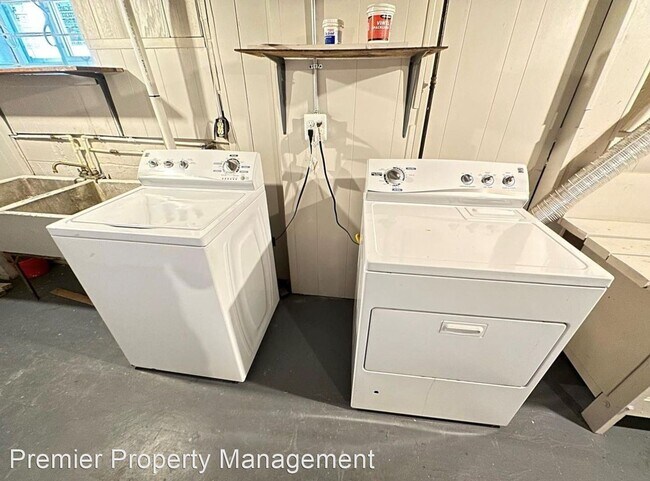 Building Photo - 3 br, 1.5 bath House - 5507 Wilvan Avenue